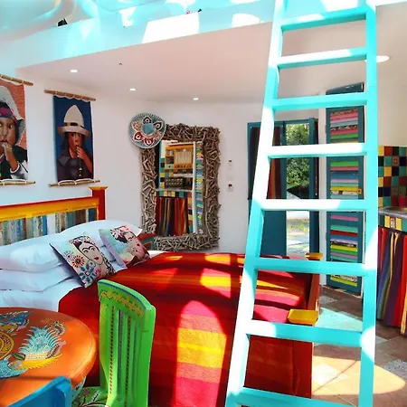 Euphoria Art Land - The Color House Vakantiehuis *