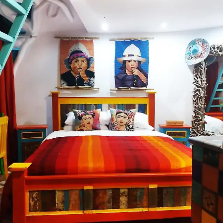 Holiday home Euphoria Art Land - The Color House